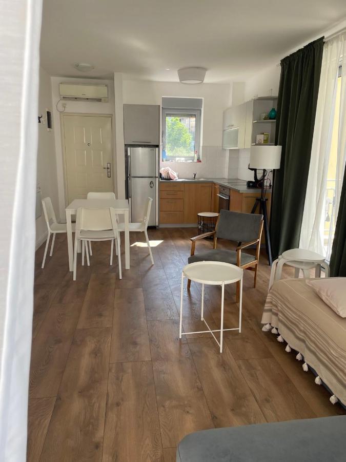 Apartment Dolce Petrovac エクステリア 写真